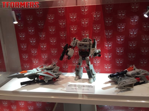 SDCC 2016   Photos From The Hasbro Display With Release Details For Liokaiser TRU RID Exclusive With Stasis Pod  (8 of 30)